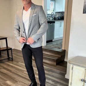 Light Gray Blazer Sport Coat size medium perfect condition! Brand new!